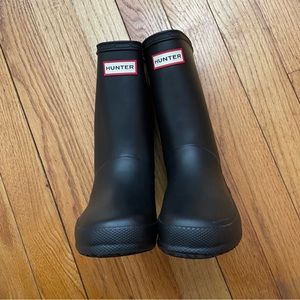 Kids HUNTER Black Rain Snow Boots Boys Sz 10
Girls Size 11